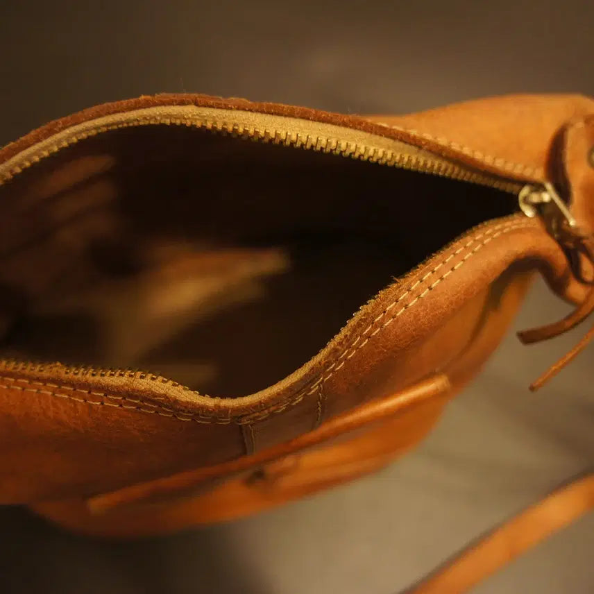 [BUNJANG] Vintage Leather Crossbody Bag / 7018 크로스가방 크로스백 가죽백 가죽가방 빈티지가방 여성가방 남자백