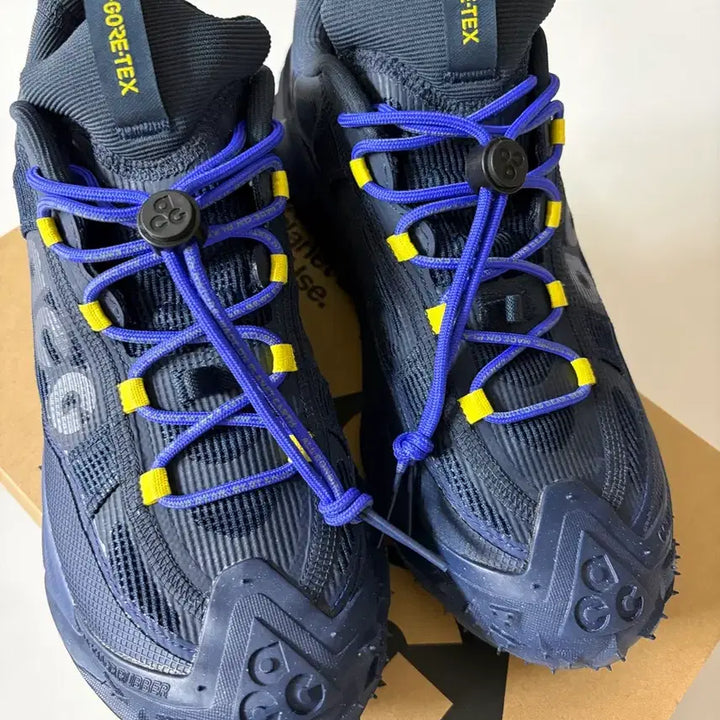 [BUNJANG] Nike ACG Mountain Fly 2 Gore-Tex Sneakers / 나이키 ACG 마운틴 플라이 2 고어텍스 260