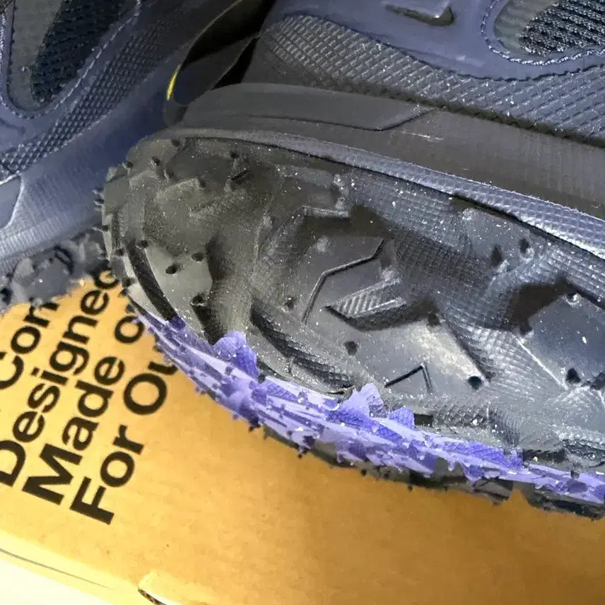 [BUNJANG] Nike ACG Mountain Fly 2 Gore-Tex Sneakers / 나이키 ACG 마운틴 플라이 2 고어텍스 260