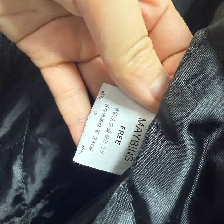 [BUNJANG] Maybeans Standard Black Half Coat / 메이빈스 스탠다드 블랙 하프 코트