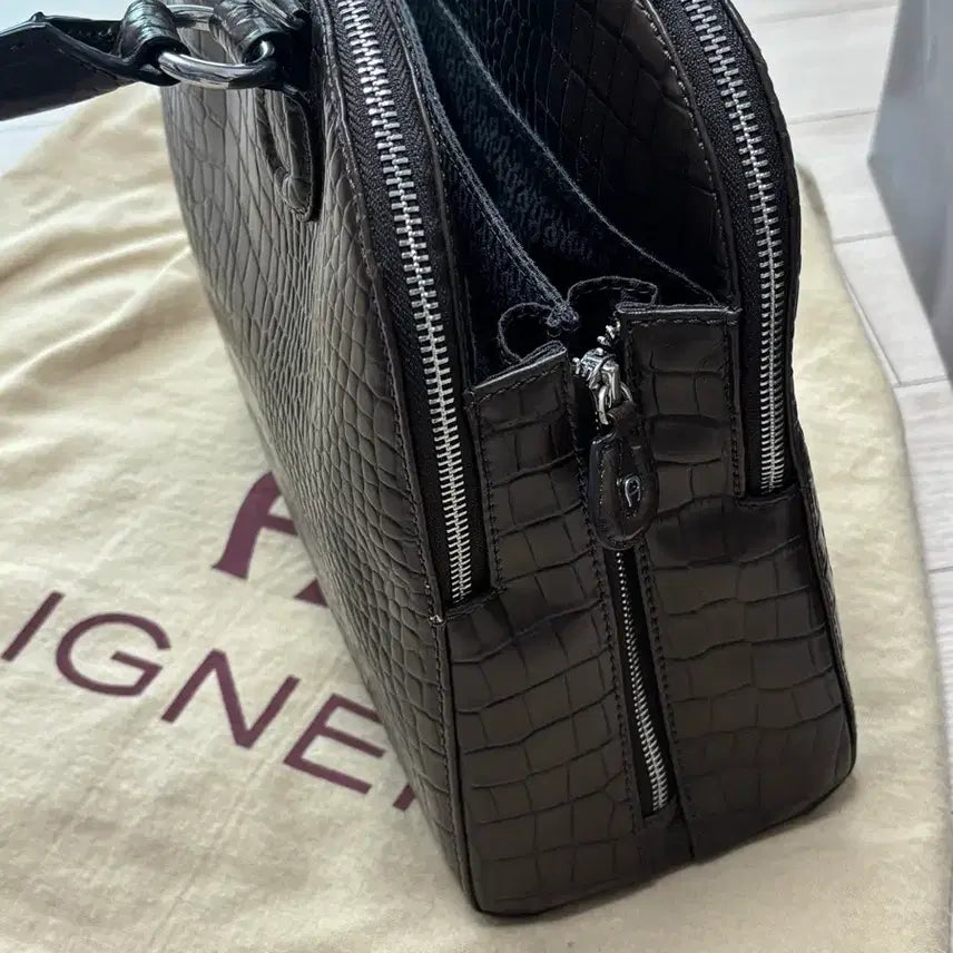 [BUNJANG] Aigner Brown Leather Tote Bag / aigner 아이그너 브라운 가죽도트백 1-2회착