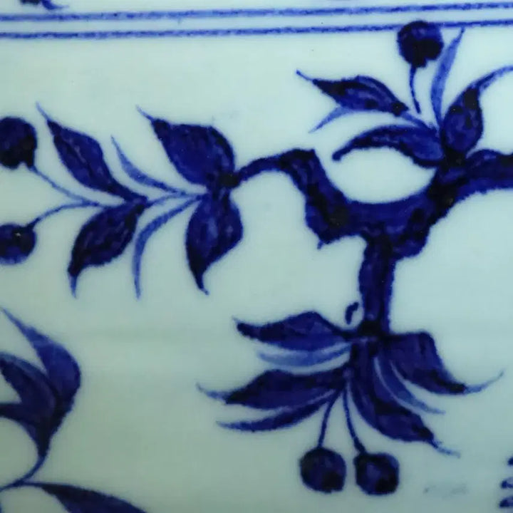 [BUNJANG] Chinese Porcelain Blue and White Vase / 중국 도자기 청화 인물도 매병