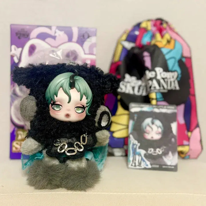 [BUNJANG] Popmart Skullpanda My Little Pony Super Secret Queen Chrysalis Keyring / 팝마트 스컬판다 마이리틀포니 수퍼시크릿 퀸크리살리스 키링 1:72