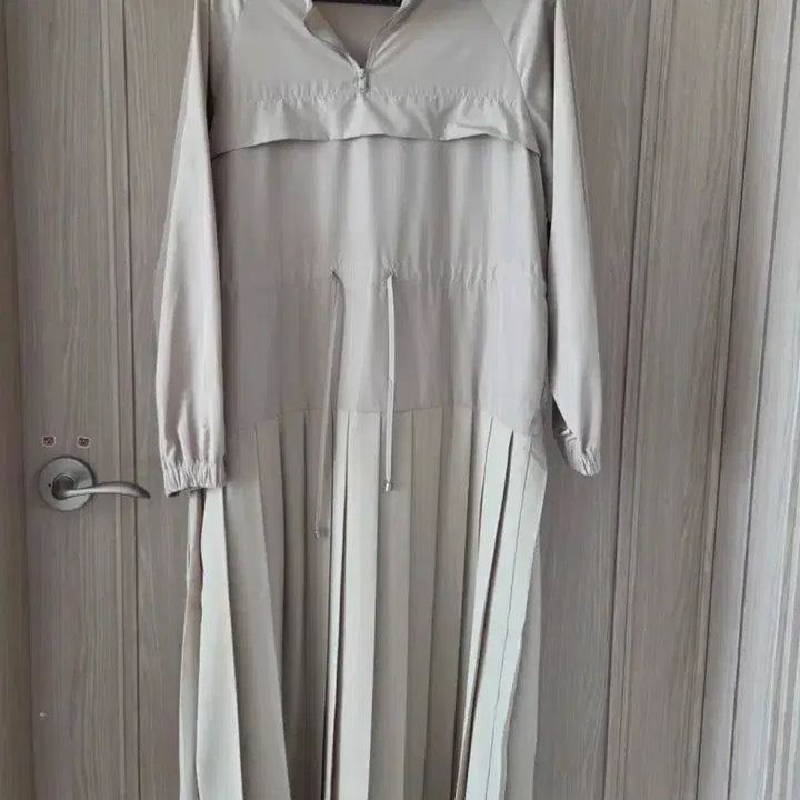 [SOLD OUT] 셀렙샵 플리츠 롱 원피스