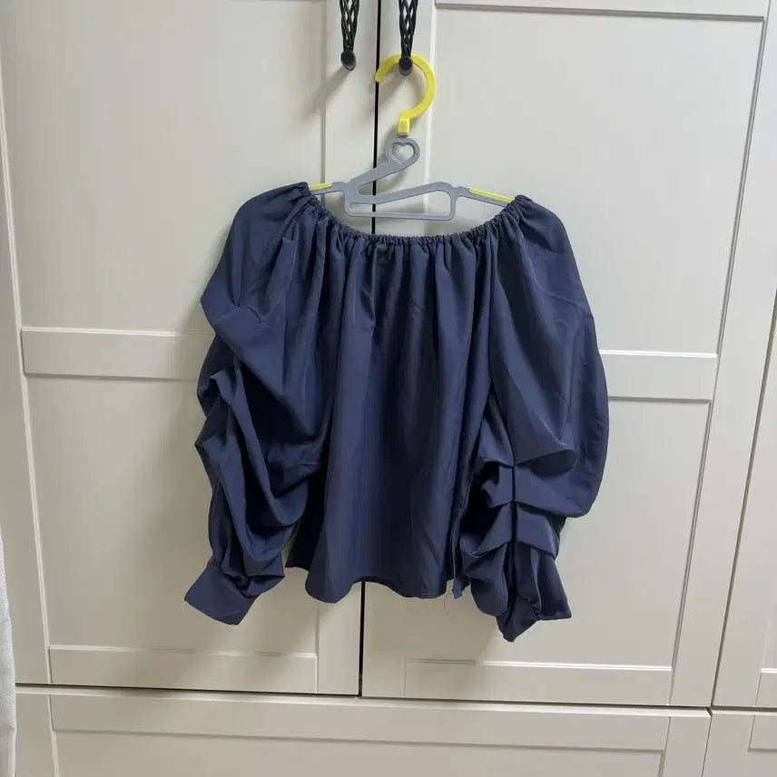 [BUNJANG] Blue Puff Shirring Blouse / 블루 퍼프 셔링 블라우스