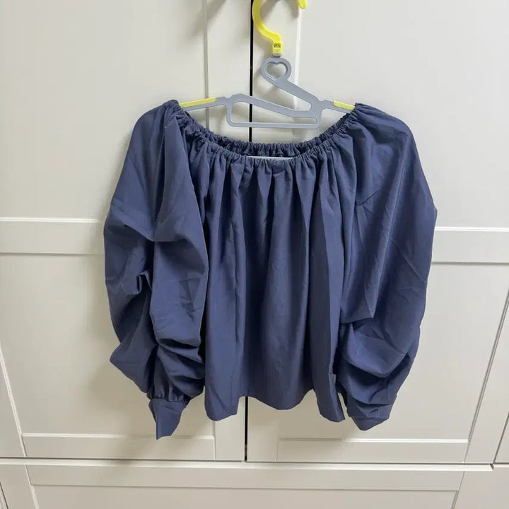 [BUNJANG] Blue Puff Shirring Blouse / 블루 퍼프 셔링 블라우스