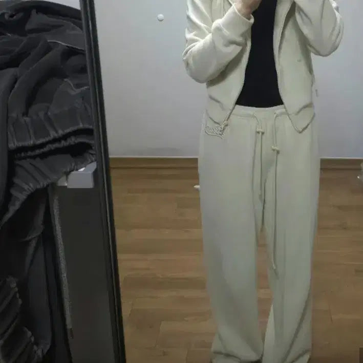 [BUNJANG] Badblood Beyond Soft Hoodie Zip-up Cream / (새상품)배드블러드 비욘드 소프트  후드 집업 크림