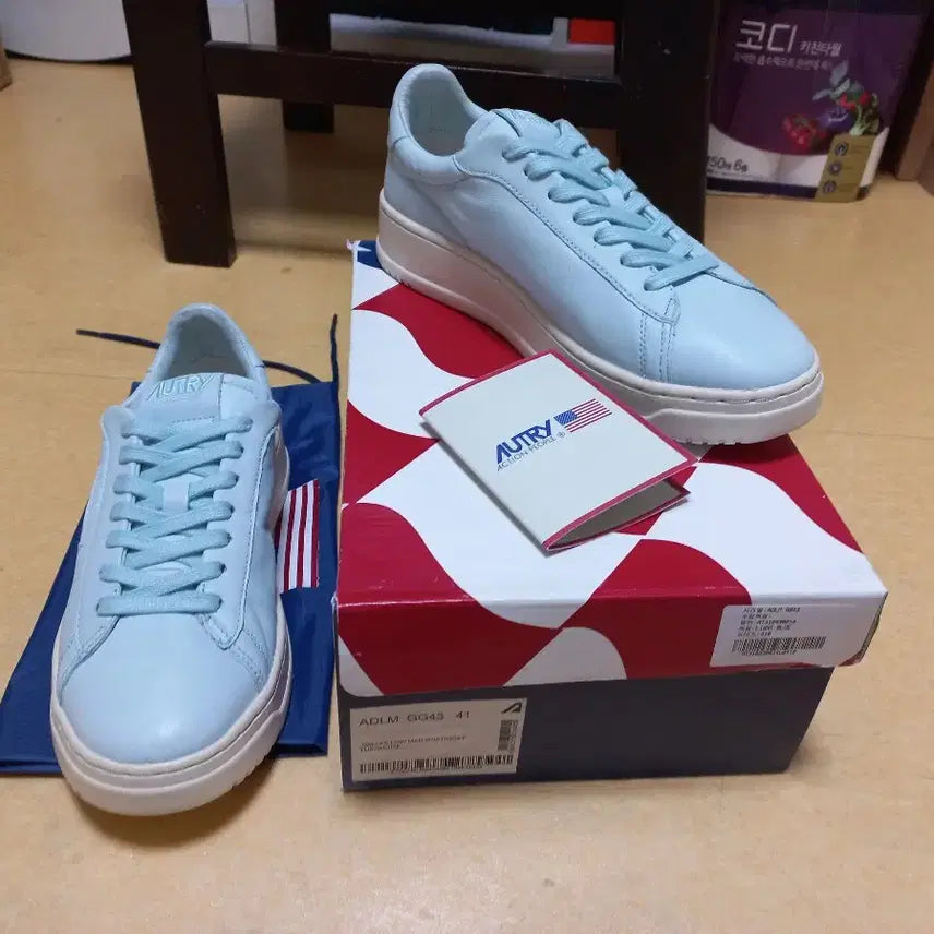 [BUNJANG] Autry Dallas Sky Blue Sneakers / [260] 오트리 달라스 스카이블루 41사이즈 새상품