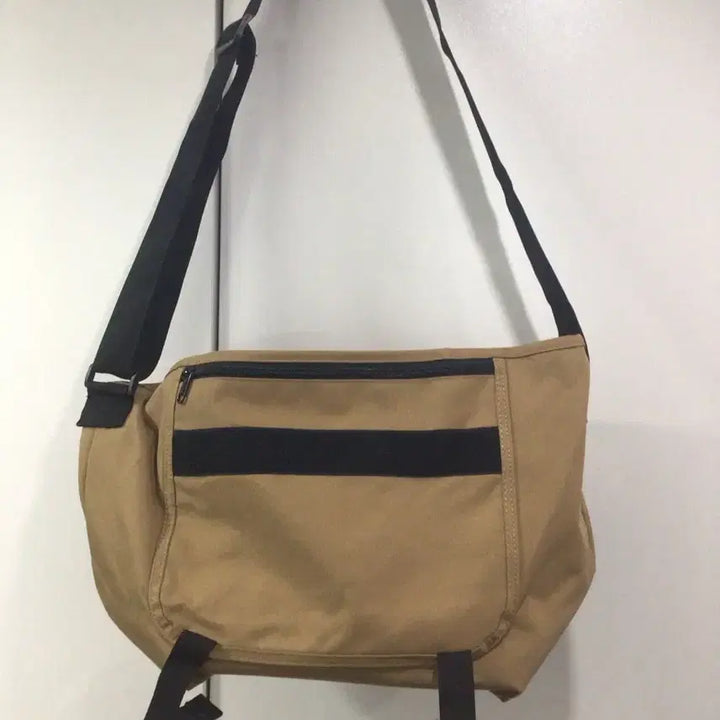 [BUNJANG] Carhartt Messenger Bag Khaki Brown / 칼하트 메신저백 카키 브라운