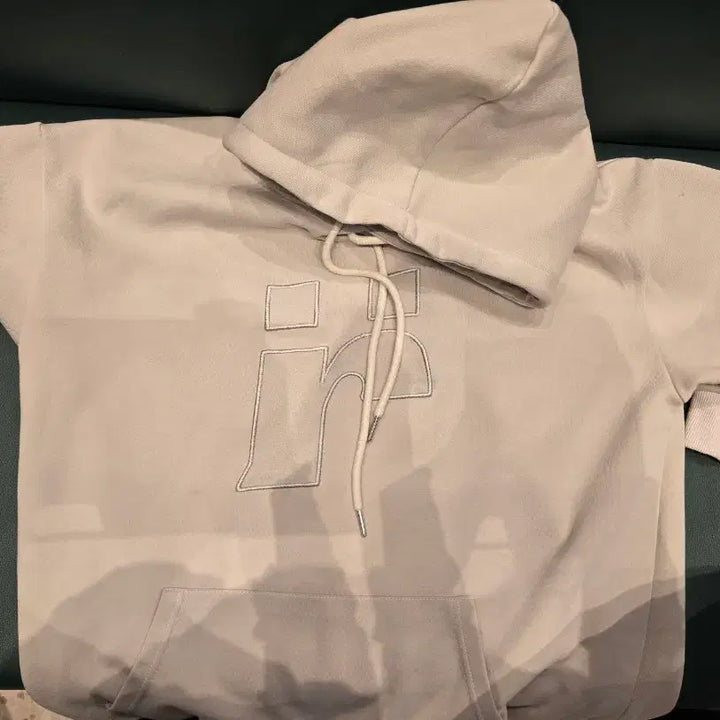 [BUNJANG] Ivory Logo Hoodie / 아이보리 로고 후드티