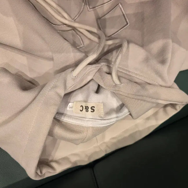 [BUNJANG] Ivory Logo Hoodie / 아이보리 로고 후드티