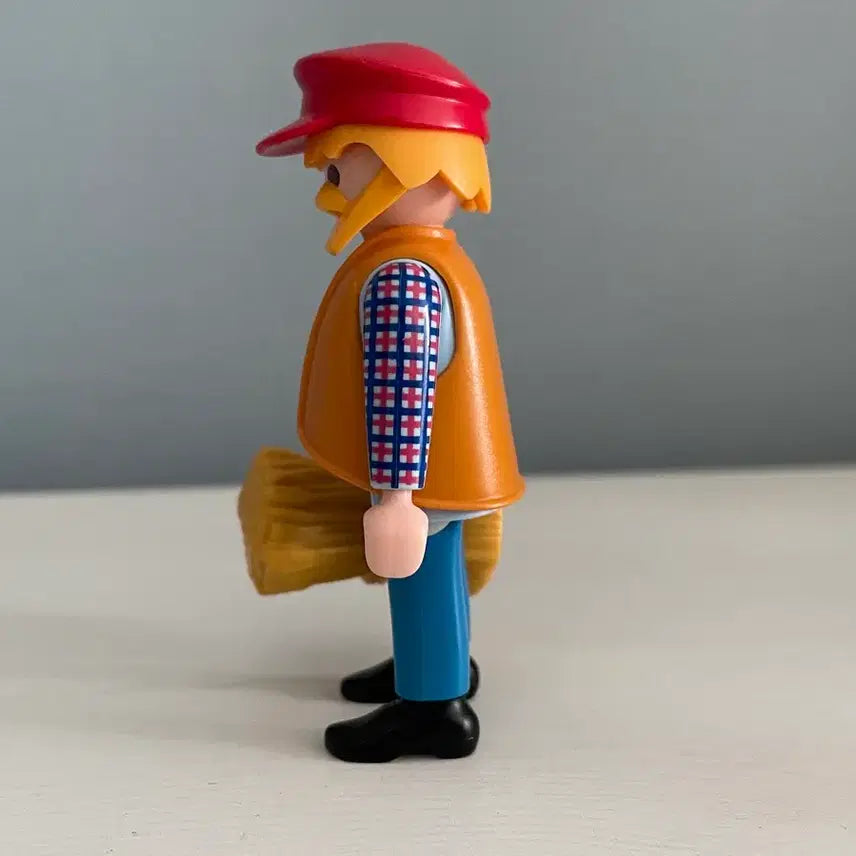 [SOLD OUT] 중고 플레이모빌 빨간모자 농부