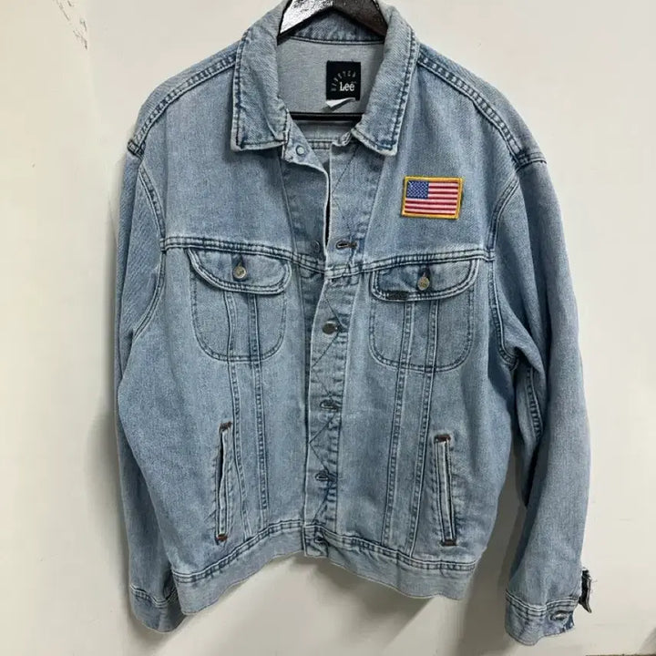[BUNJANG] LEE Denim Jacket (American Flag Patch) 100-105 / LEE 데님 자켓 (미국 국기 패치)100-105