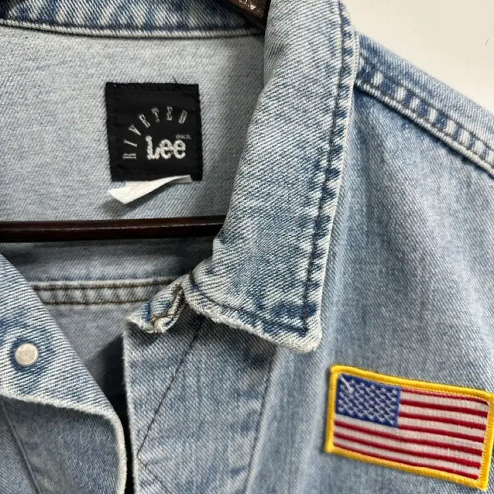 [BUNJANG] LEE Denim Jacket (American Flag Patch) 100-105 / LEE 데님 자켓 (미국 국기 패치)100-105