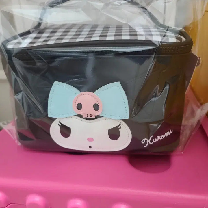 [BUNJANG] Sanrio Kuromi Cosmetic Pouch / 산리오 쿠로미 화장품 파우치