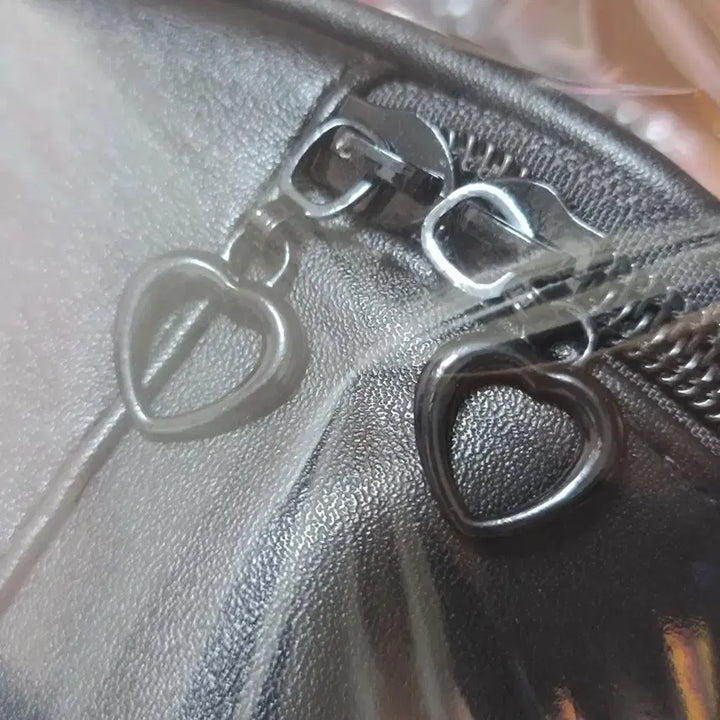 [BUNJANG] Sanrio Kuromi Cosmetic Pouch / 산리오 쿠로미 화장품 파우치