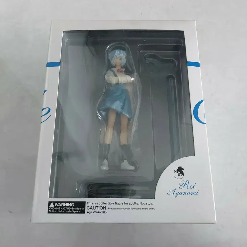 [BUNJANG] Ayanami Rei Classic School Uniform Bandage Chronicle Figure / 에반게리온 아야나미 레이 고전 교복 붕대 크로니클 피규어
