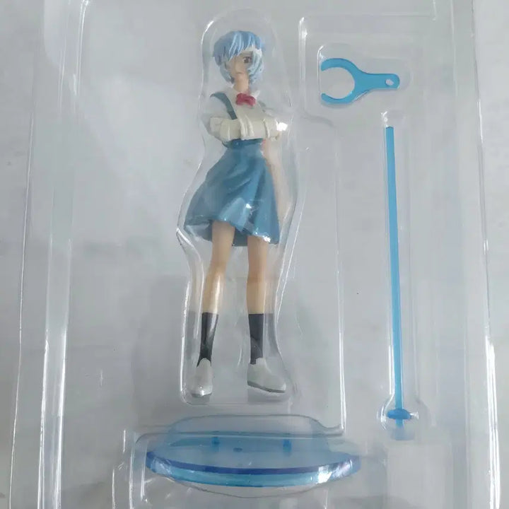 [BUNJANG] Ayanami Rei Classic School Uniform Bandage Chronicle Figure / 에반게리온 아야나미 레이 고전 교복 붕대 크로니클 피규어