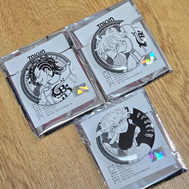 [BUNJANG] Tokyo Revengers Original Art Exhibition Badge Bundle Set / 도리벤 도쿄 리벤저스 원화전 뱃지 양도합니다