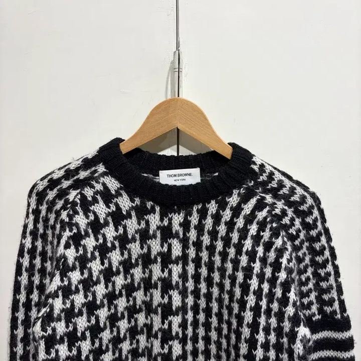[BUNJANG] Thom Browne Houndstooth Check Knit Sweater / 톰브라운 하운드투스 체크 니트 스웨터