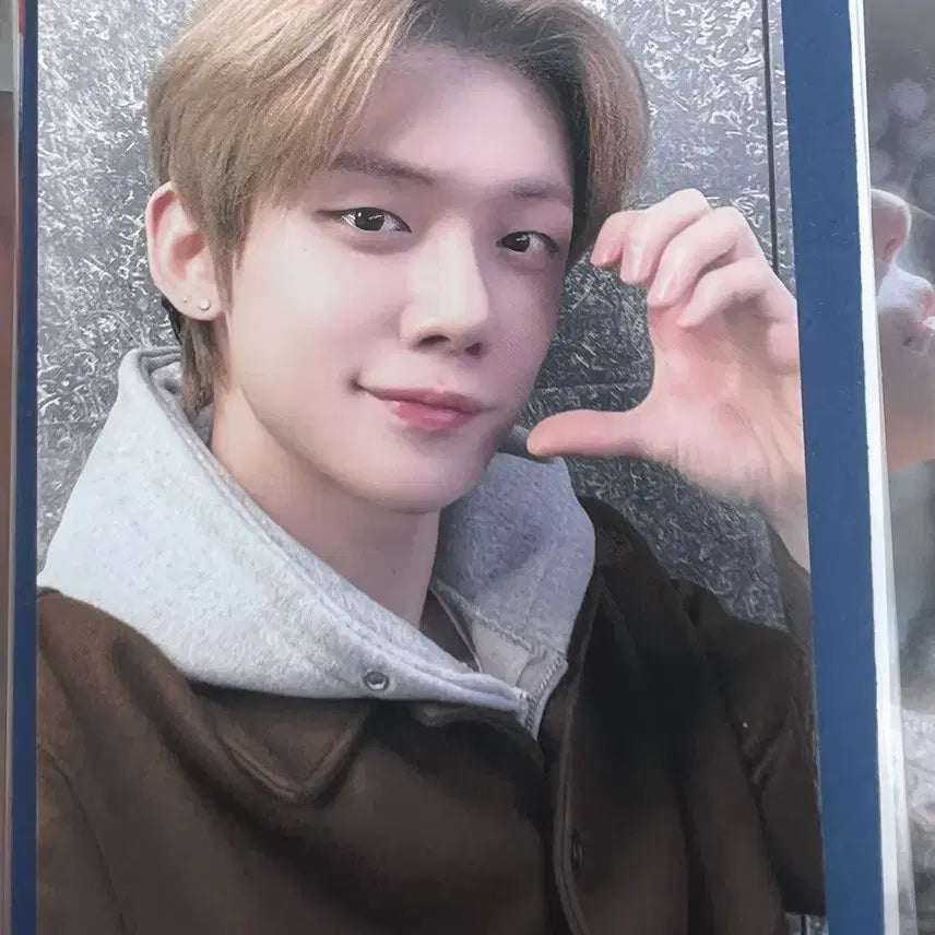 [BUNJANG] TXT Yeonjun Moa Zone Photocard Concert Membership / 연준 모아존 포카 양도 투바투 콘서트 멤버십 포토카드 txt 모아콘