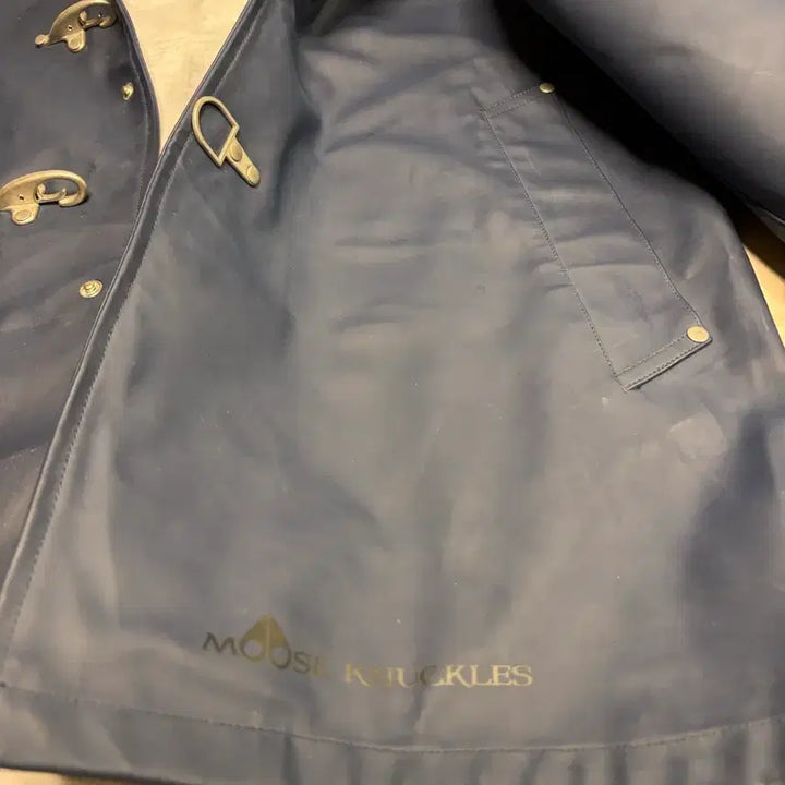 [BUNJANG] Moose Knuckles Raincoat / 무스너클 레인코트