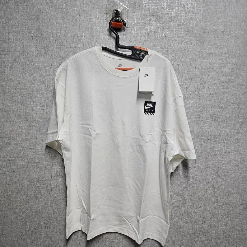 [BUNJANG] Nike Printed T-shirt White M Oversized Fit / 나이키 프린팅 반팔 티셔츠 화이트m오버핏105-110