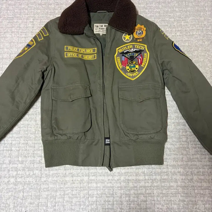 [BUNJANG] Vintage Bomber Jacket / 빈티지 스티커 봄버 자켓