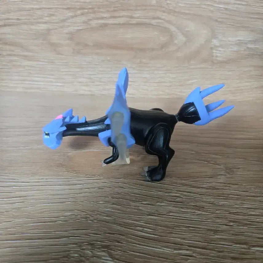 [BUNJANG] Pokemon Kyurem Figure / (20일까지만 판매)이로치 큐레무 포켓몬 입체도감 피규어