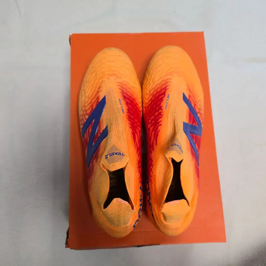 [SOLD OUT] 뉴발란스 테켈라 v3 축구화 280