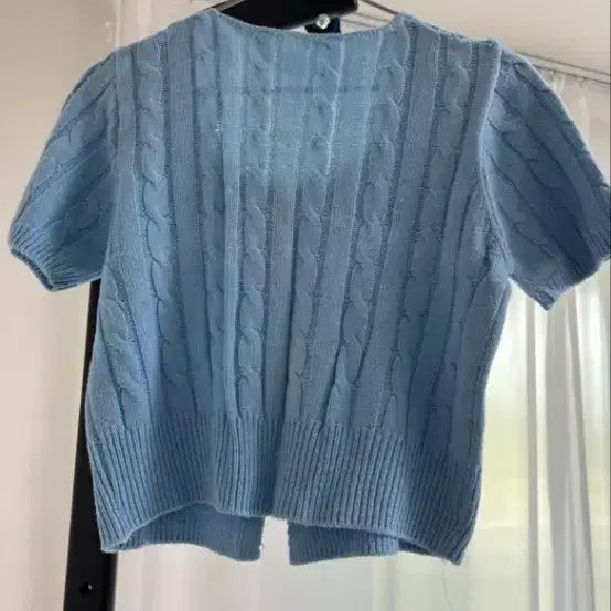 [BUNJANG] Sky Blue Cable Knit Cardigan / 케이블 반팔 니트 가디건 하늘색