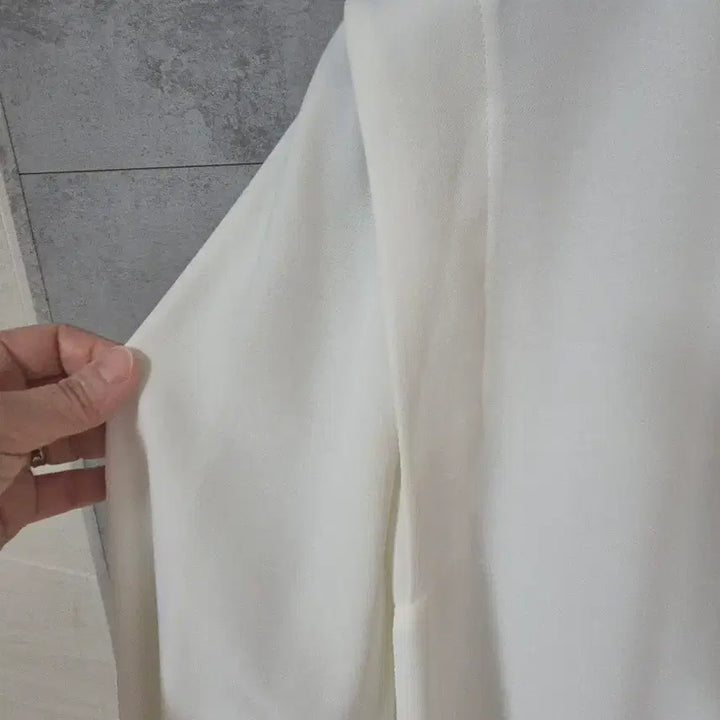 [BUNJANG] NilbyP Ivory Blouse / 닐바이피 블라우스