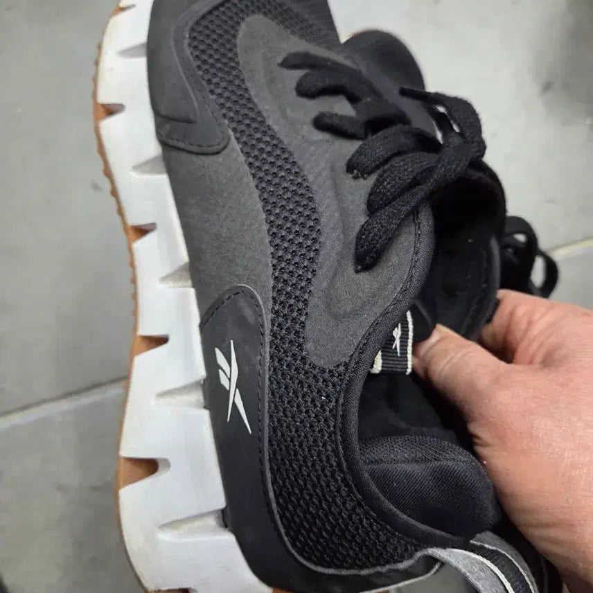 [SOLD OUT] 리복 검정색 운동화 남성용260