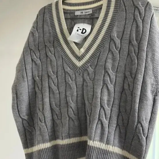 [BUNJANG] V-Neck Cable Knit Vest Gray / V넥 꽈배기 니트 조끼 회색