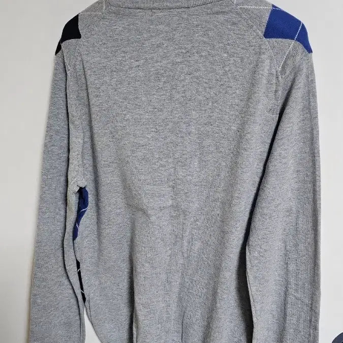 [SOLD OUT] 빈폴 아가일무늬 브이넥니트 (207
