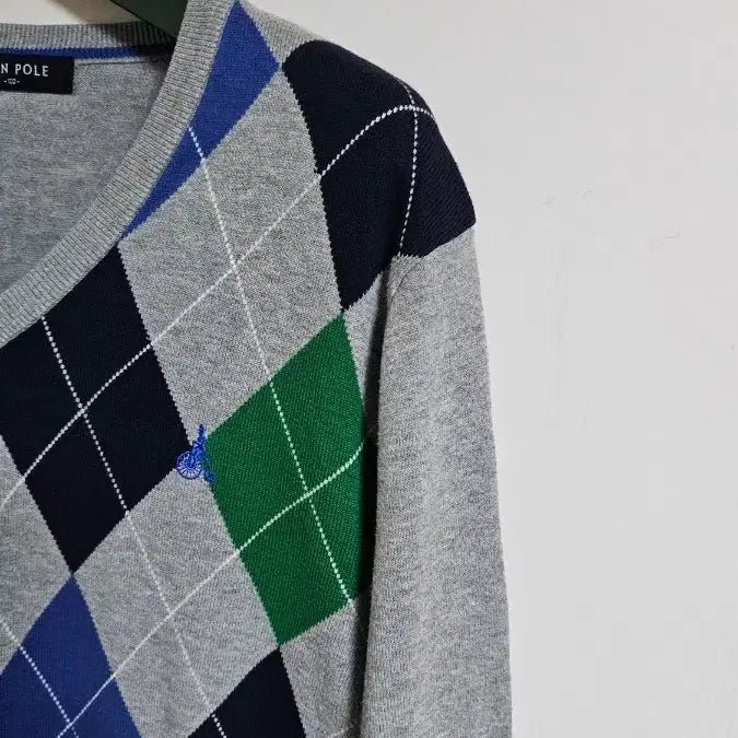 [SOLD OUT] 빈폴 아가일무늬 브이넥니트 (207
