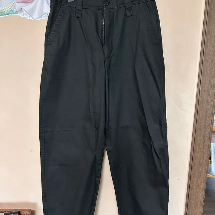 [BUNJANG] Uniqlo U Wide Fit Chino Pants - Deep Green / 76사이즈/사이즈표첨부) 유니클로 U  와이드핏 치노팬츠 - 딥그린