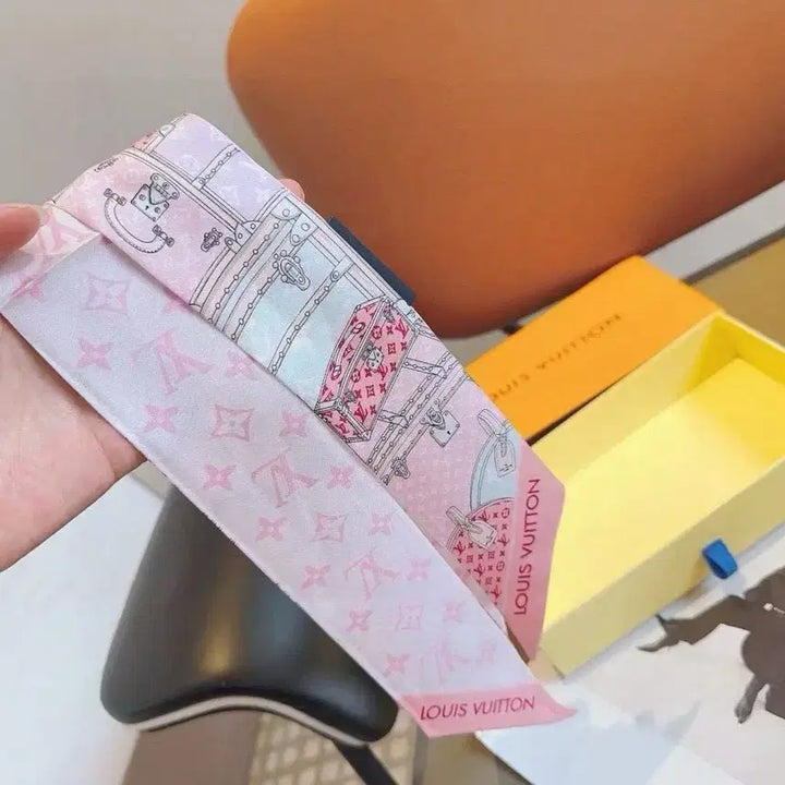 [BUNJANG] Louis Vuitton Silk Scarf Ribbon Hair Tie / 루이비통 신상 여성용 실크 스카프 리본 헤어 타이 넥타이