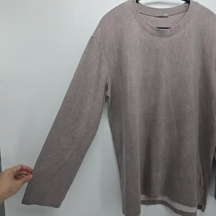 [BUNJANG] Unspecified Skull Embroidery Beige Long Sleeve T-Shirt / 스컬 자수  톤다운 베이지 롱슬리브 [B20117]