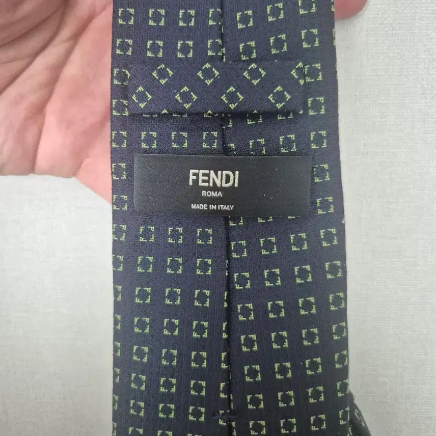 [BUNJANG] Fendi Navy Silk Jacquard Necktie / 펜디 FENDI 네이비 넥타이