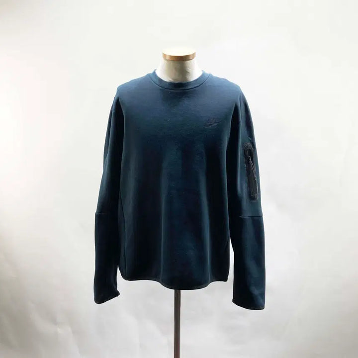 [SOLD OUT] 나이키 테크플리스 크루탑 블랙 L 진스센스