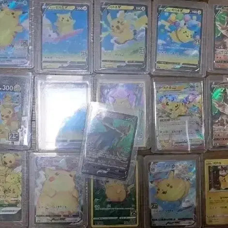 [BUNJANG] Pokemon 25th Anniversary Pikachu &amp; Friends Trading Card Set / 포켓몬카드25주년