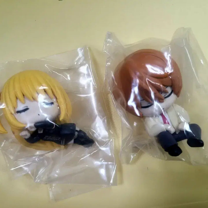 [BUNJANG] Death Note Misa Amane & Light Yagami Gacha Figure Bundle / 데스노트 네무라세타이 미사 라이토 가챠 피규어