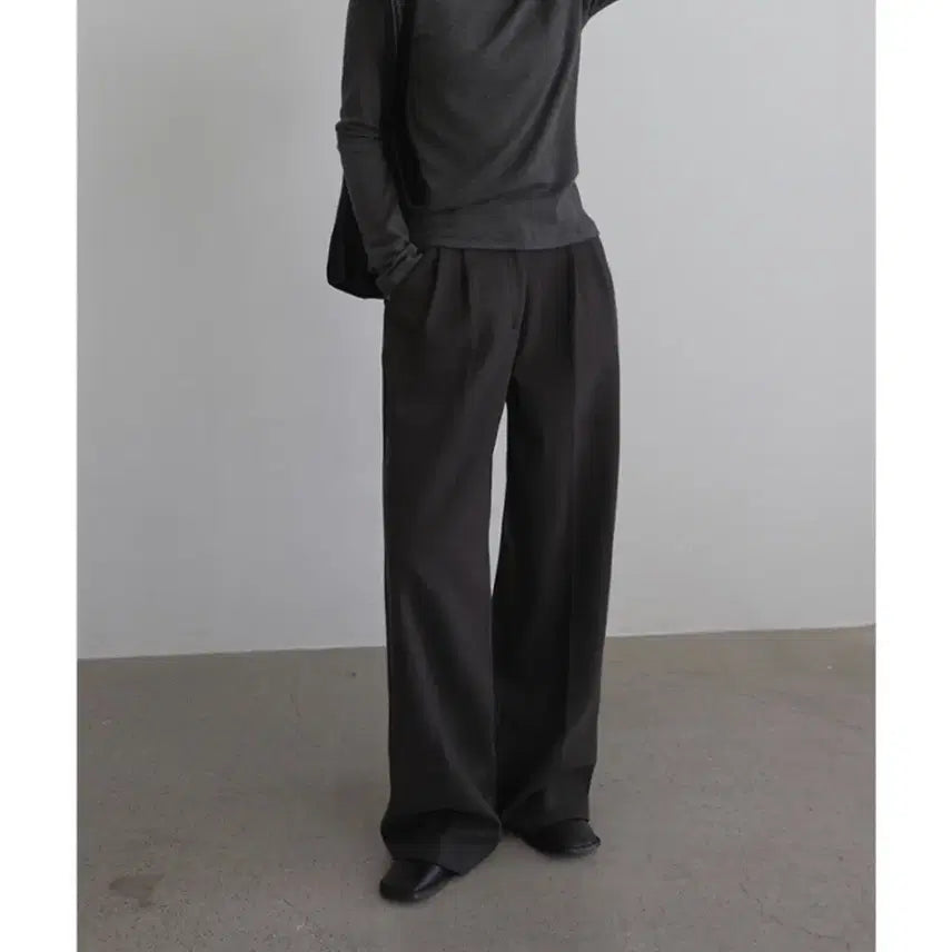 [BUNJANG] Common Unique Comma Pleated Wide Slacks / (1회착용)커먼유니크 콤마 핀턱 와이드 슬랙스