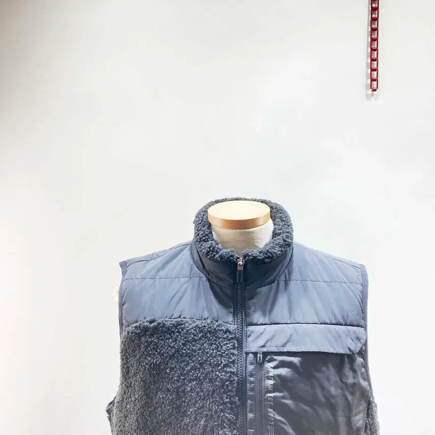 [BUNJANG] Phantom 2022 Men's Golf Windproof Vest / 팬텀 2022 남성골프방풍조끼 100 진스센스