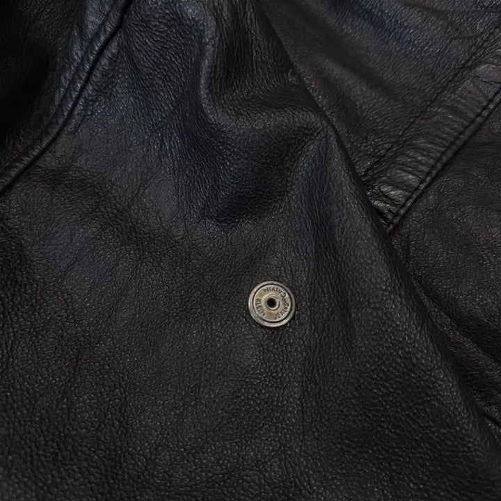 [BUNJANG] Calvin Klein Cowhide High-Neck Multi-Pocket Leather Jacket / 캘빈클라인 소가죽 하이넥 멀티포켓 리얼레더 가죽자켓