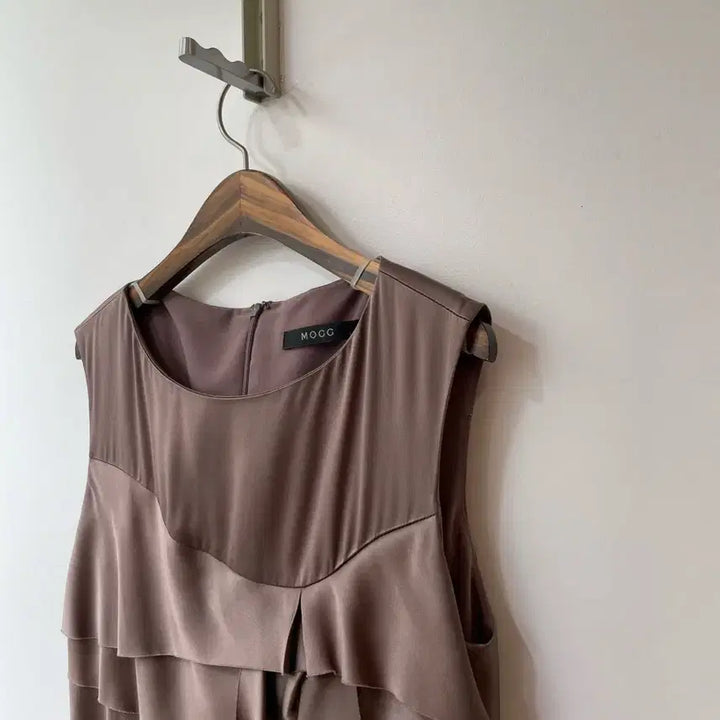 [BUNJANG] MOGG Satin Layered Dress / MOGG 모그 새틴 레이어드 원피스