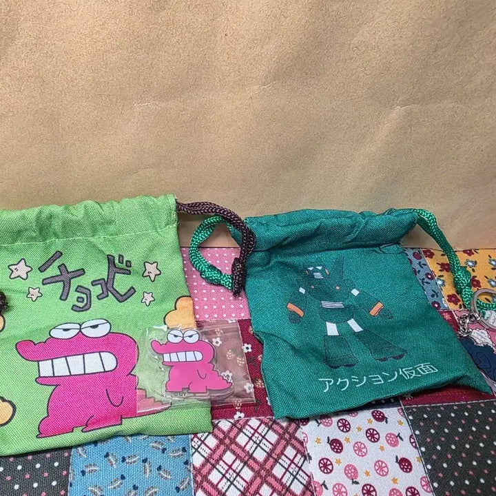 [BUNJANG] Waniyama Crayon Shin-chan Random Pouch / 짱구 조이개 랜덤 파우치 와니야마 건담