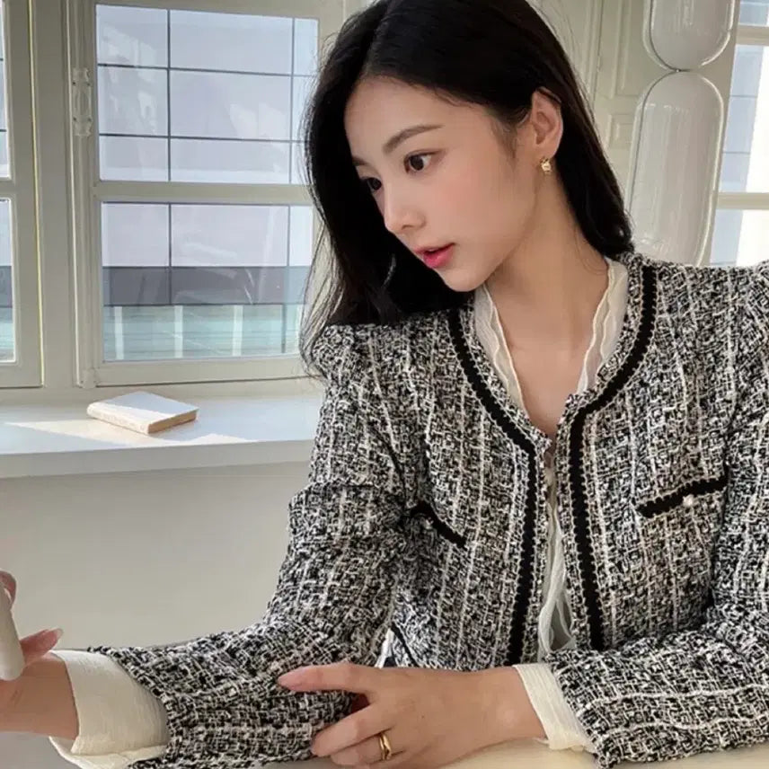 [BUNJANG] Attrangs Tweed Cardigan - Black / 아뜨랑스 트위드 가디건 블랙