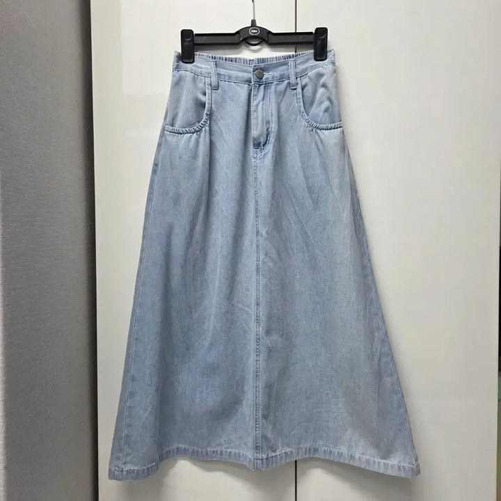 [BUNJANG] A-Line Denim Light Wash Long Skirt / 데님A라인 연청스커트 롱스커트 청치마